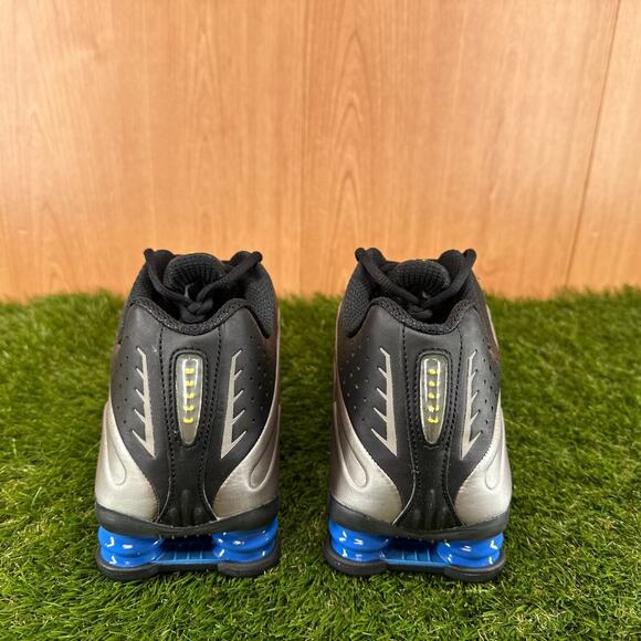 Athletic_Shoes